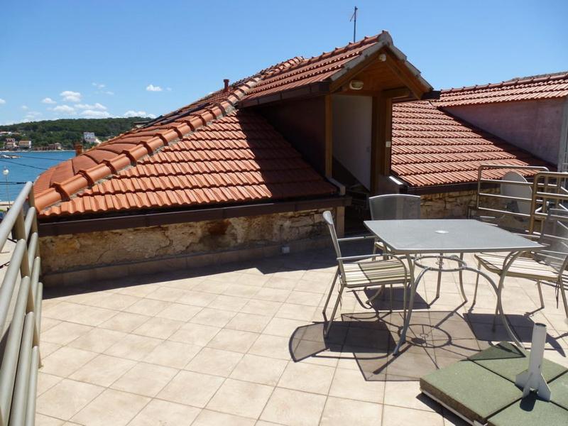 Apartment Marija Tisno Exterior photo